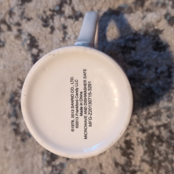 10 oz Pink and White Hello Kitty Holiday Christmas Mug - Picture 4 of 6